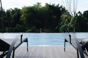 Riverawan Hotel